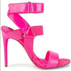 ALICE & OLIVIA neon pink talene heel